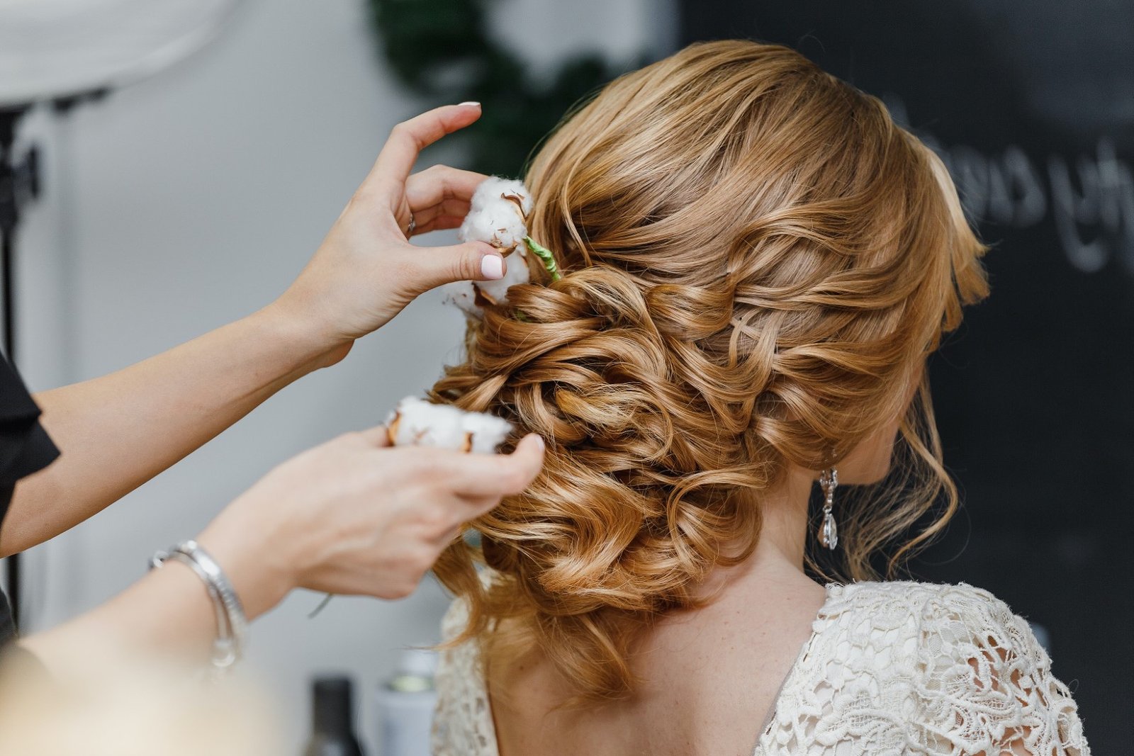 Basic in Hair Stylist and Make up